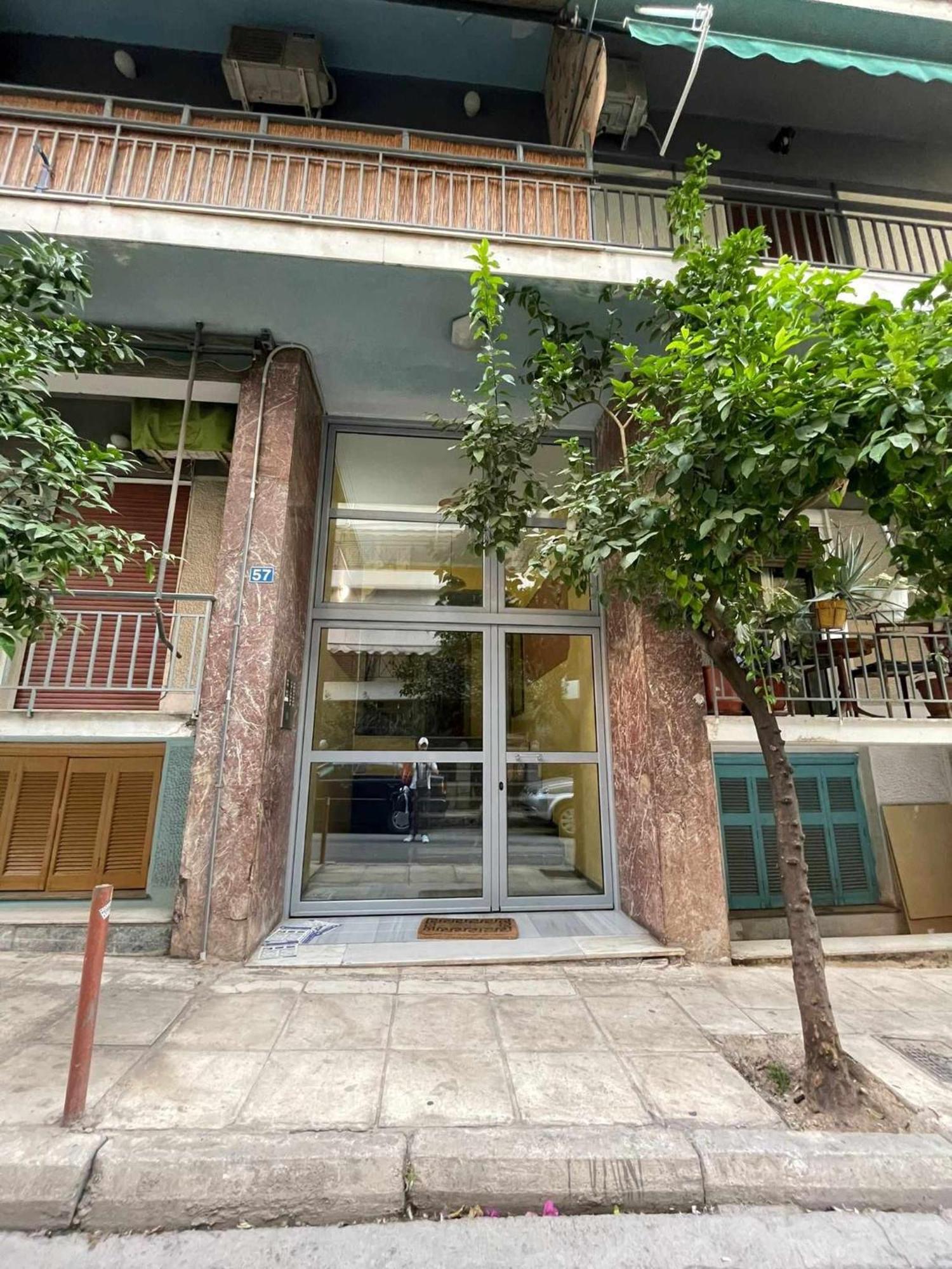 For Harbor Travelers Apartment Piraeus Bagian luar foto