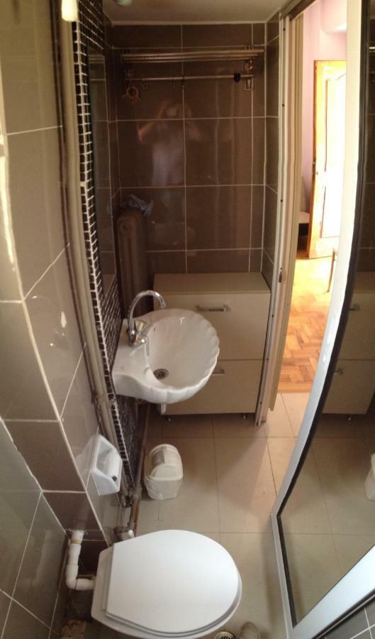 For Harbor Travelers Apartment Piraeus Bagian luar foto