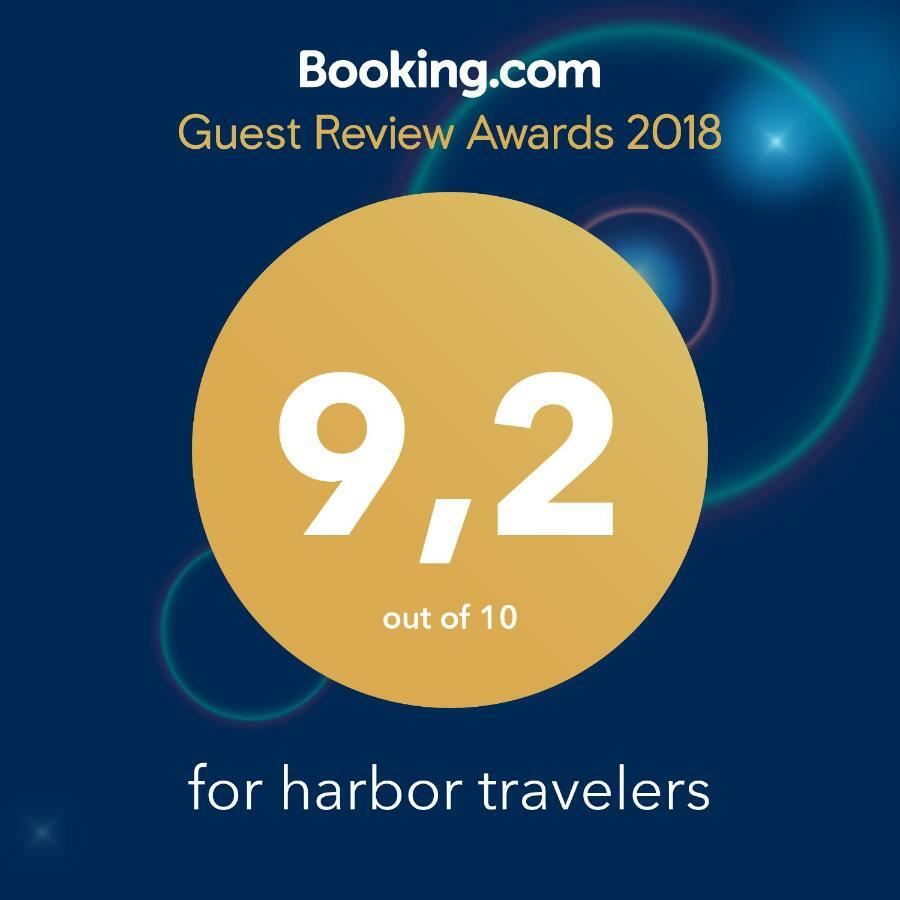 For Harbor Travelers Apartment Piraeus Bagian luar foto