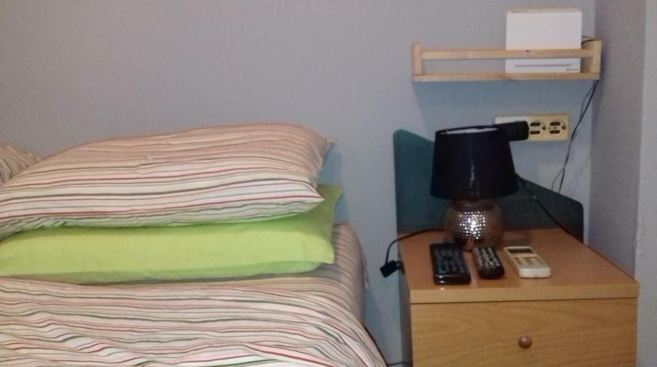 For Harbor Travelers Apartment Piraeus Bagian luar foto