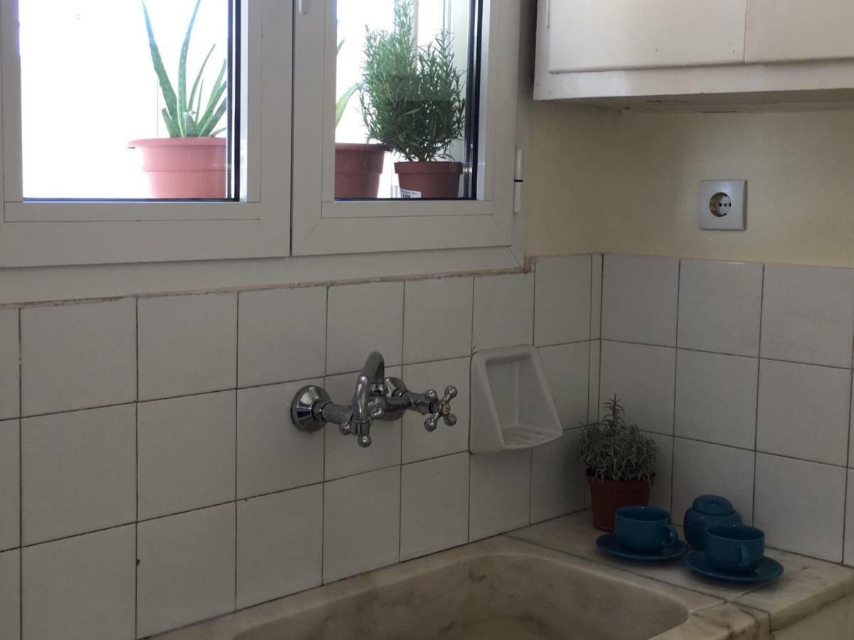 For Harbor Travelers Apartment Piraeus Bagian luar foto