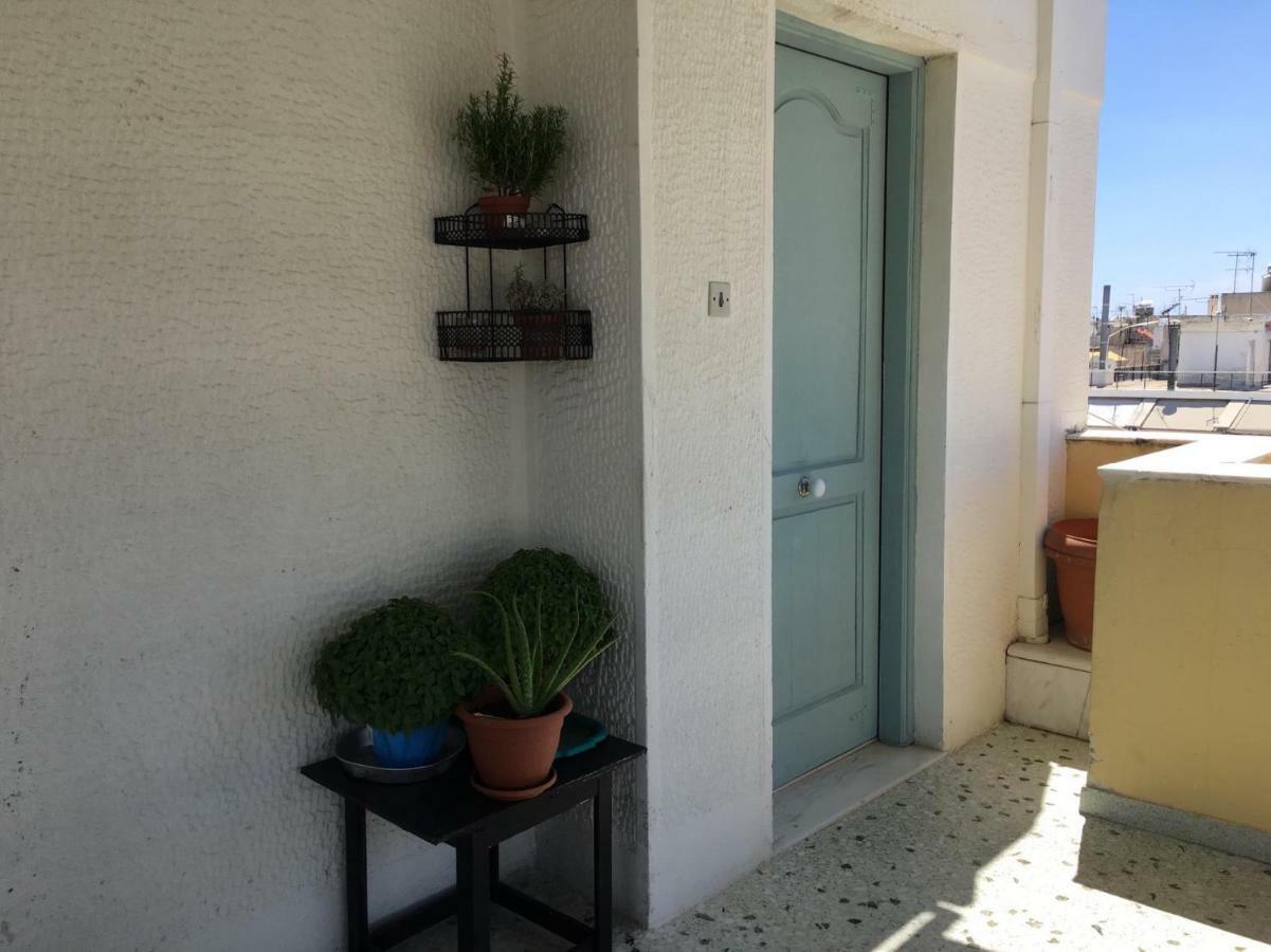 For Harbor Travelers Apartment Piraeus Bagian luar foto